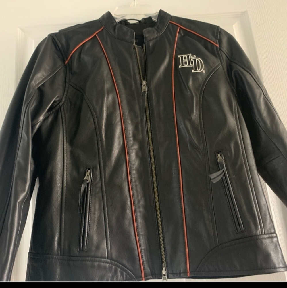 Leather jacket - Picture 2 of 2